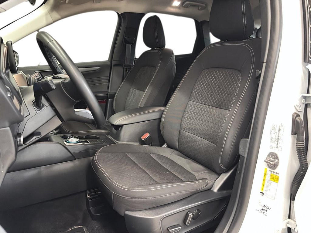 2024 Ford Escape ACTIVE AWD in Stratford, Ontario - 8 - w1024h768px
