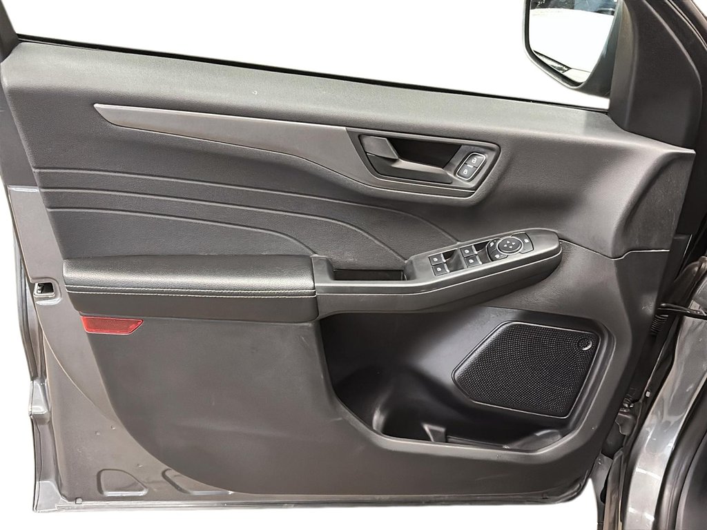2024 Ford Escape ACTIVE AWD in Stratford, Ontario - 10 - w1024h768px