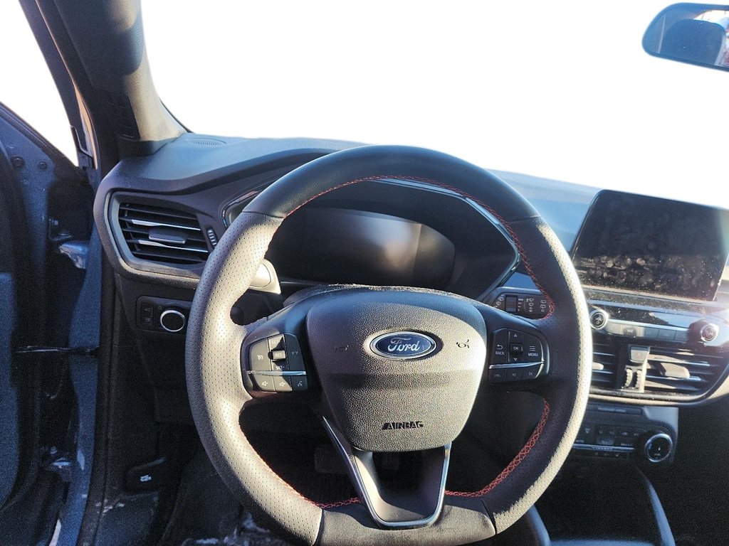 2025 Ford Escape ST-Line AWD in Stratford, Ontario - 12 - w1024h768px