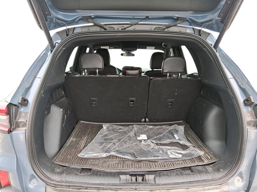 2025 Ford Escape ST-Line AWD in Stratford, Ontario - 6 - w1024h768px