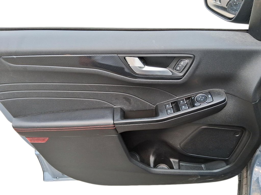 2025 Ford Escape ST-Line AWD in Stratford, Ontario - 11 - w1024h768px