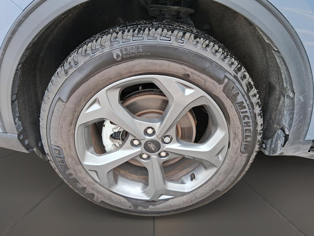 2025 Ford Escape ST-Line AWD in Stratford, Ontario - 7 - w1024h768px
