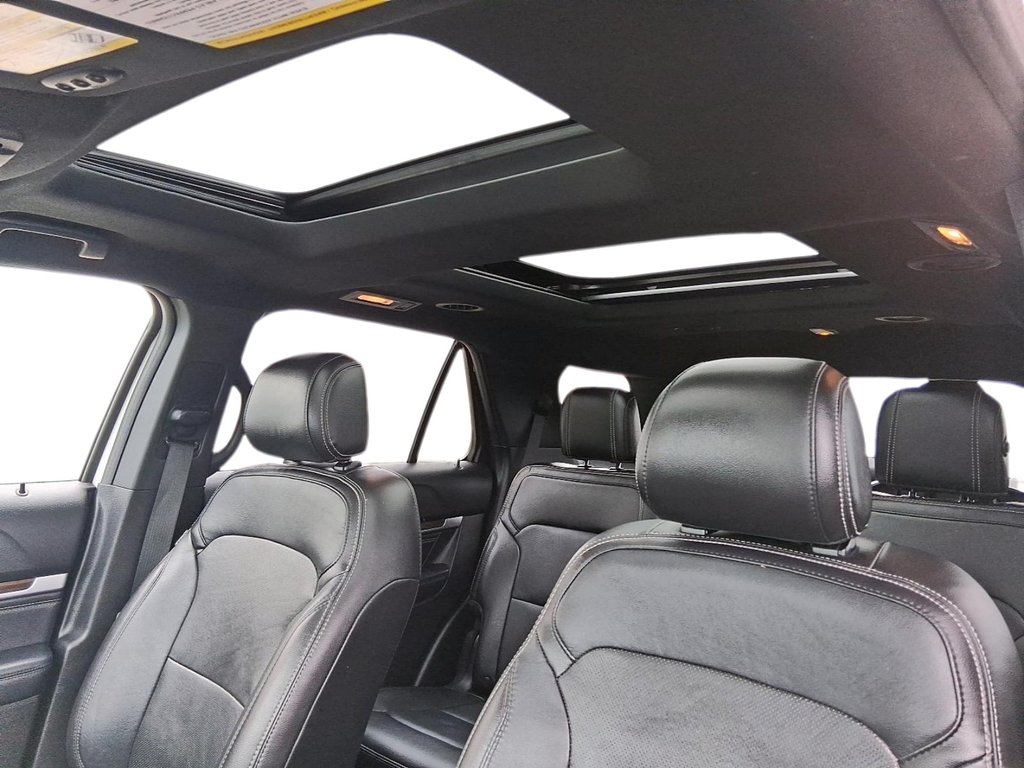 2017 Ford Explorer Limited in Stratford, Ontario - 20 - w1024h768px