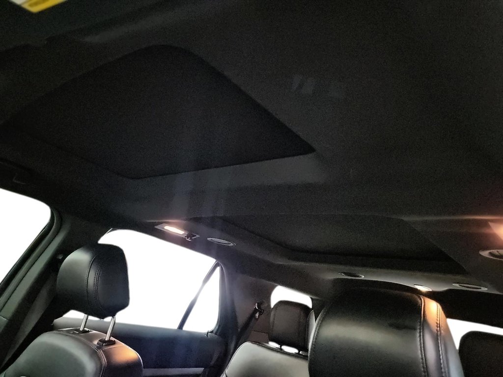 2017 Ford Explorer XLT - 4WD in Stratford, Ontario - 16 - w1024h768px