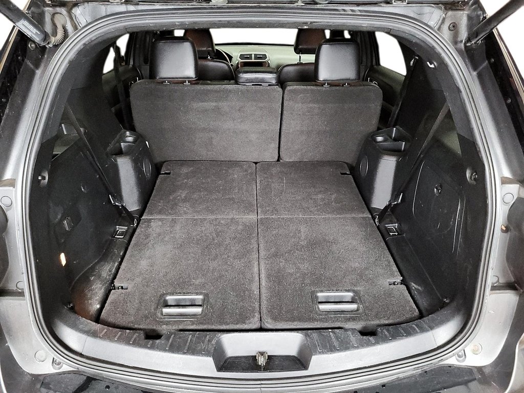 2017 Ford Explorer XLT - 4WD in Stratford, Ontario - 6 - w1024h768px