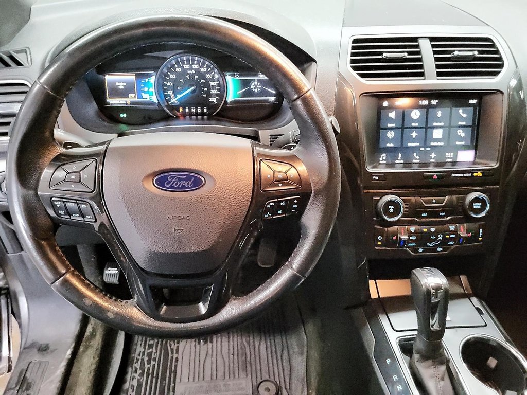 2017 Ford Explorer XLT - 4WD in Stratford, Ontario - 13 - w1024h768px