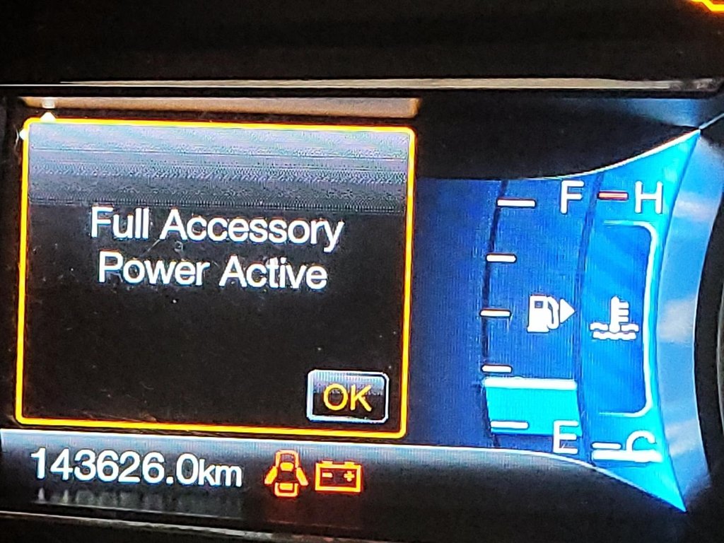 2017 Ford Explorer XLT - 4WD in Stratford, Ontario - 12 - w1024h768px