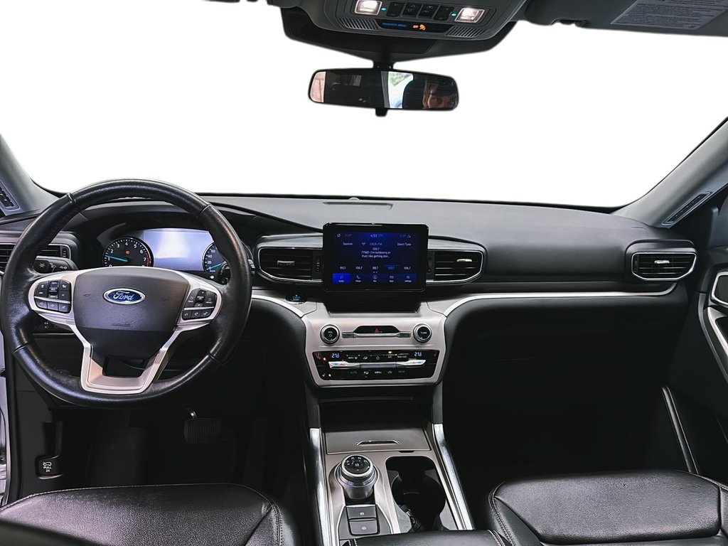 2020 Ford Explorer XLT in Stratford, Ontario - 13 - w1024h768px
