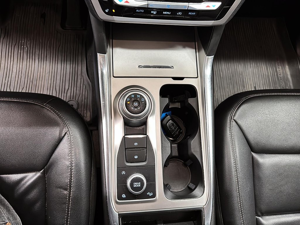 2020 Ford Explorer XLT in Stratford, Ontario - 14 - w1024h768px