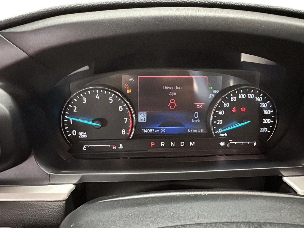 2020 Ford Explorer XLT in Stratford, Ontario - 12 - w1024h768px