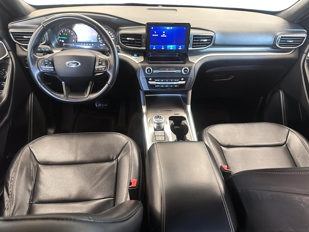 2020 Ford Explorer XLT in Stratford, Ontario - 9 - w1024h768px