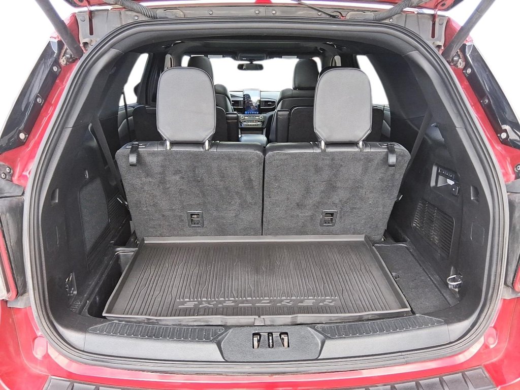 2020 Ford Explorer ST in Stratford, Ontario - 6 - w1024h768px