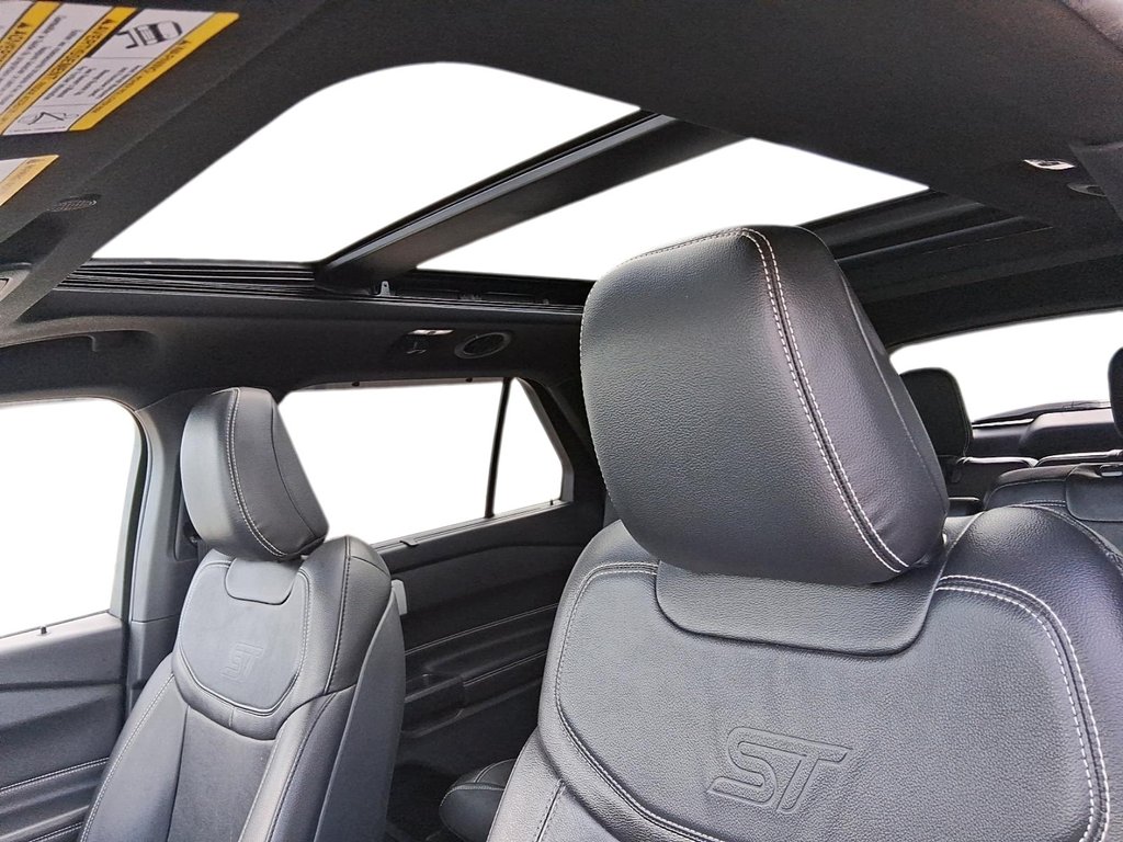 2020 Ford Explorer ST in Stratford, Ontario - 18 - w1024h768px