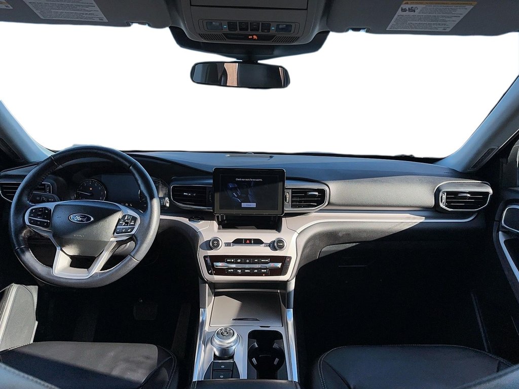 2023 Ford Explorer XLT - 4WD in Stratford, Ontario - 9 - w1024h768px