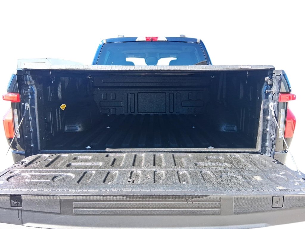 2024 Ford F-150 Lightning 4x4 SuperCrew XLT - 145 WB in Stratford, Ontario - 18 - w1024h768px