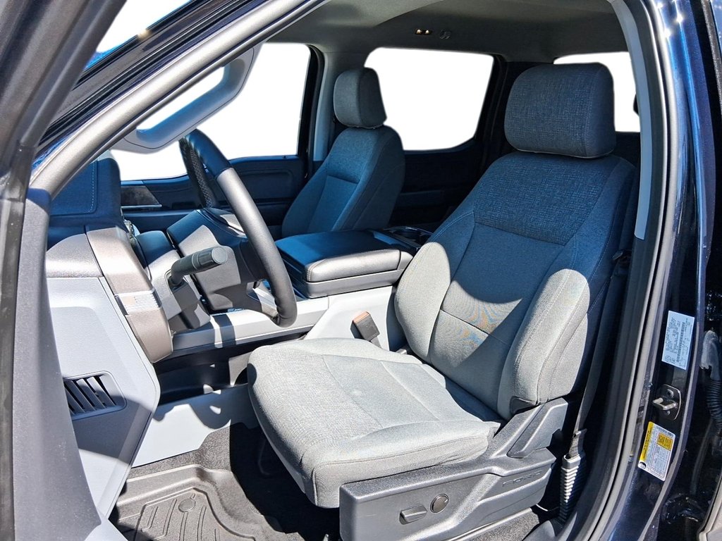 2024 Ford F-150 Lightning 4x4 SuperCrew XLT - 145 WB in Stratford, Ontario - 8 - w1024h768px
