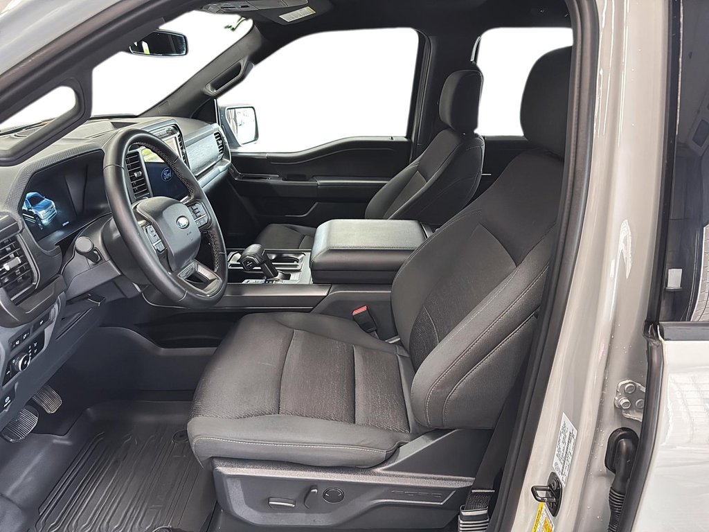 2024 Ford F-150 4x4 SuperCrew XLT - 157 WB in Stratford, Ontario - 7 - w1024h768px