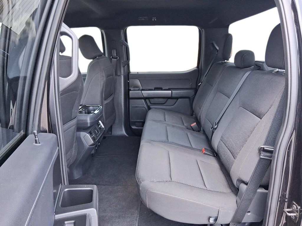 2024 Ford F-150 4x4 SuperCrew XLT - 157 WB in Stratford, Ontario - 9 - w1024h768px