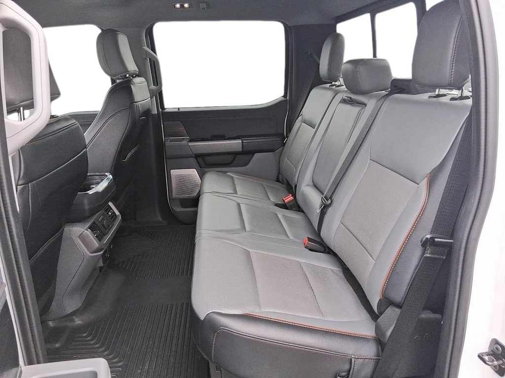 2024 Ford F-150 4x4 SuperCrew LARIAT - 145 WB in Stratford, Ontario - 9 - w1024h768px