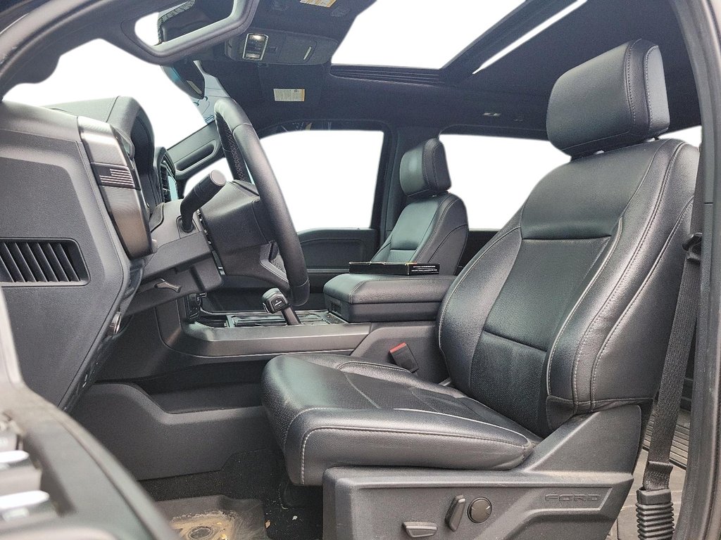 2025 Ford F-150 LARIAT 4WD SuperCrew 5.5' Box in Stratford, Ontario - 8 - w1024h768px