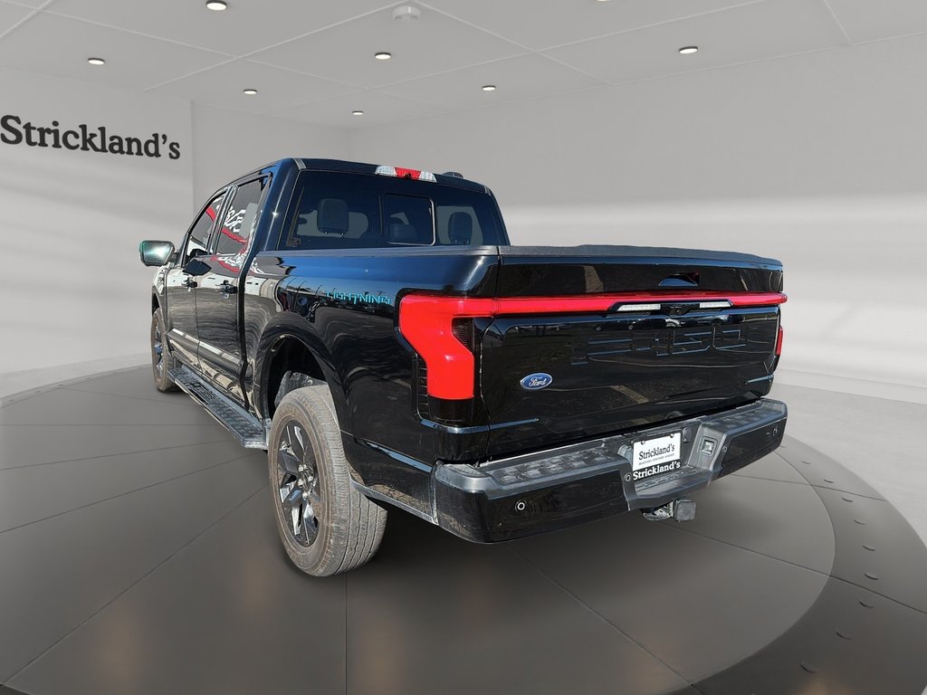 2022 Ford F150 Lightning 4x4 - SuperCrew LARIAT - 145 WB in Stratford, Ontario - 5 - w1024h768px