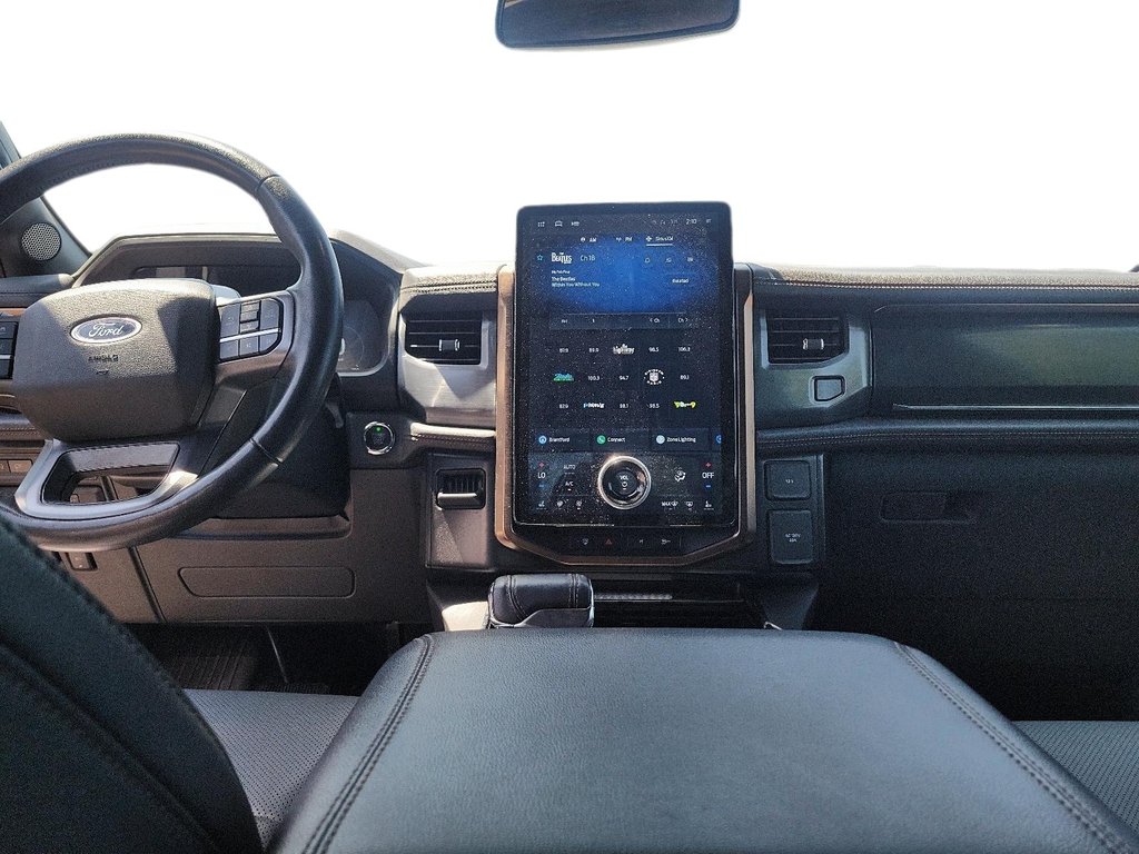 2023 Ford F150 Lightning 4x4 - SuperCrew LARIAT - 145 WB in Stratford, Ontario - 9 - w1024h768px