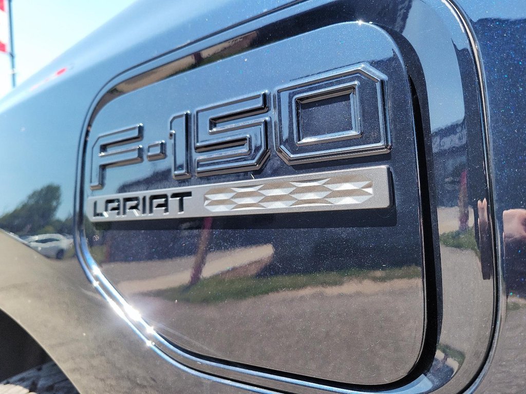 2023 Ford F150 Lightning 4x4 - SuperCrew LARIAT - 145 WB in Stratford, Ontario - 6 - w1024h768px