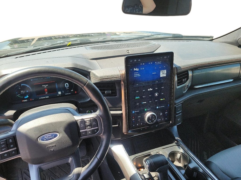2023 Ford F150 Lightning 4x4 - SuperCrew LARIAT - 145 WB in Stratford, Ontario - 13 - w1024h768px