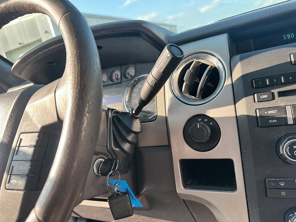 2010 Ford F150 XLT Supercrew in Stratford, Ontario - 13 - w1024h768px