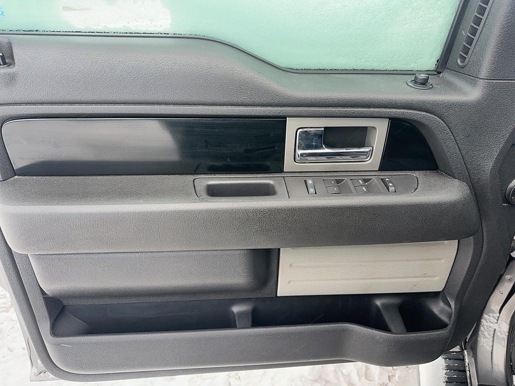 2011 Ford F150 FX4 Supercrew 4WD in Stratford, Ontario - 9 - w1024h768px