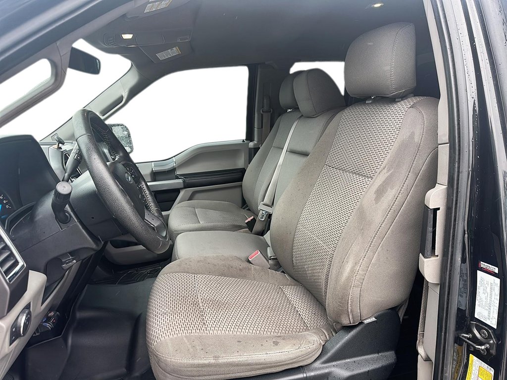 2015 Ford F150 4x4 - Supercab XLT - 163 WB in Stratford, Ontario - 7 - w1024h768px