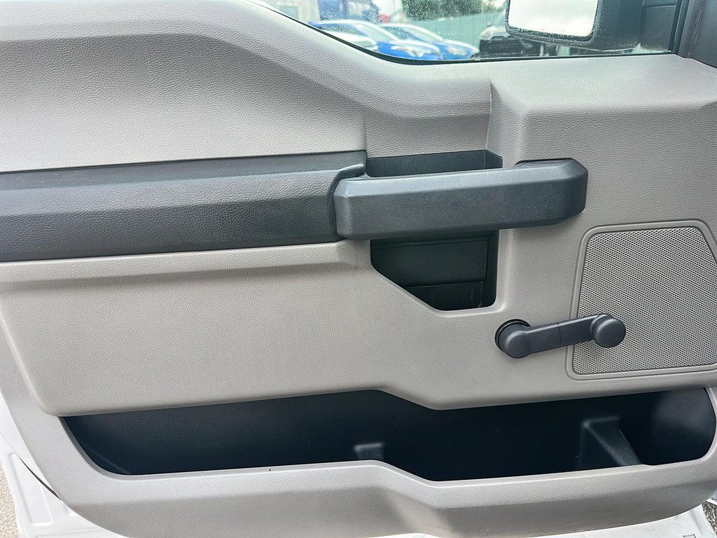 2019 Ford F150 4x2 - Regular Cab XL - 141 WB in Stratford, Ontario - 9 - w1024h768px