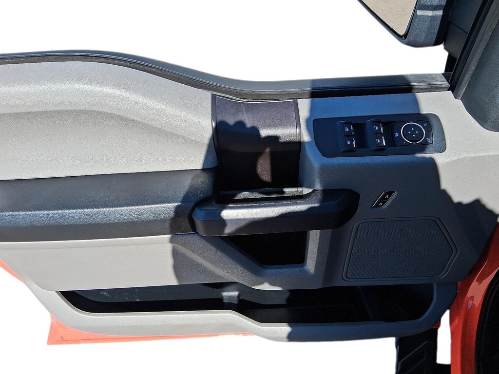 2019 Ford F150 4x4 - Supercab XL - 163 WB in Stratford, Ontario - 12 - w1024h768px