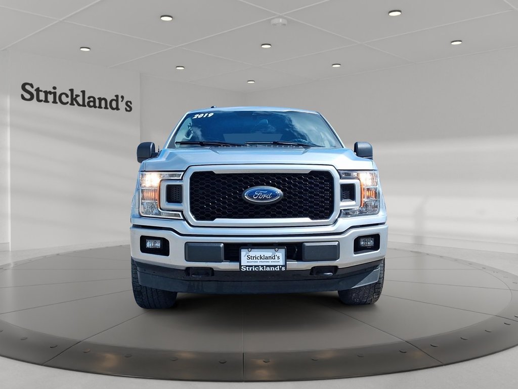 2019 Ford F150 4x4 - Supercrew XL - 145 WB in Stratford, Ontario - 2 - w1024h768px