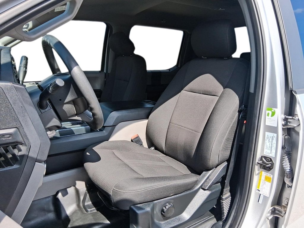 2019 Ford F150 4x4 - Supercrew XL - 145 WB in Stratford, Ontario - 8 - w1024h768px