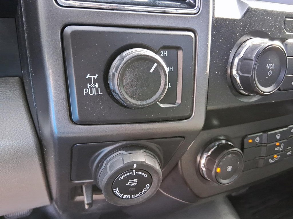 2020 Ford F150 4x4 - Regular Cab XLT - 141 WB in Stratford, Ontario - 17 - w1024h768px