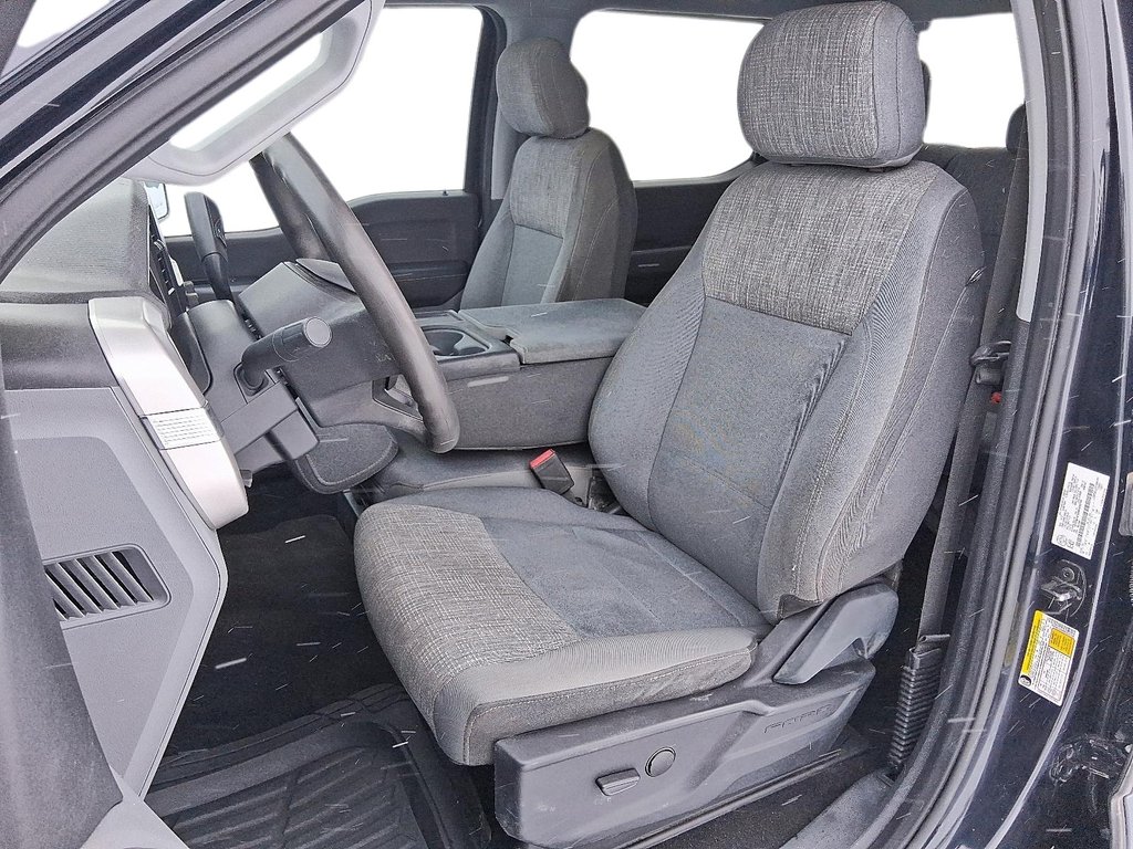 2021 Ford F150 4x4 - Supercrew XLT - 145 WB in Stratford, Ontario - 8 - w1024h768px