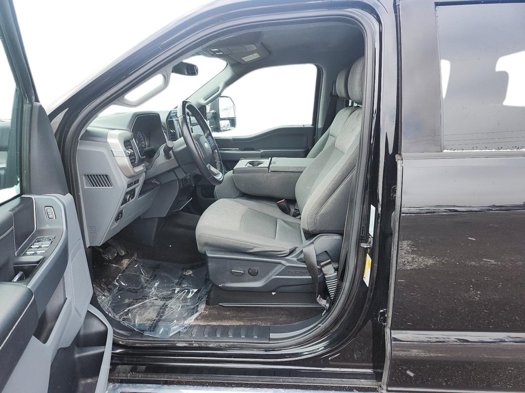 2021 Ford F150 4x4 - Supercrew XLT - 145 WB in Stratford, Ontario - 7 - w1024h768px