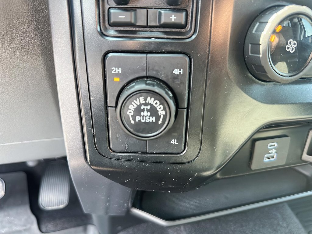 2023 Ford F150 4x4 - Supercab XLT - 145 WB in Stratford, Ontario - 14 - w1024h768px