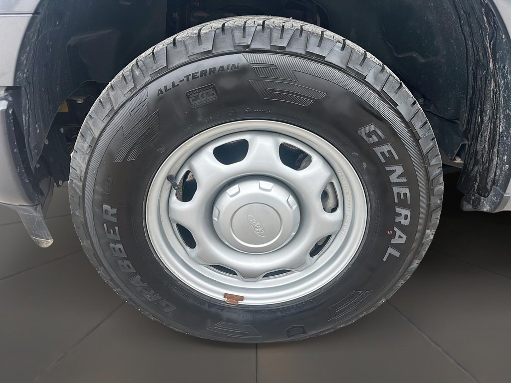 2023 Ford F150 4x4 - Regular Cab XL - 141 WB in Stratford, Ontario - 6 - w1024h768px