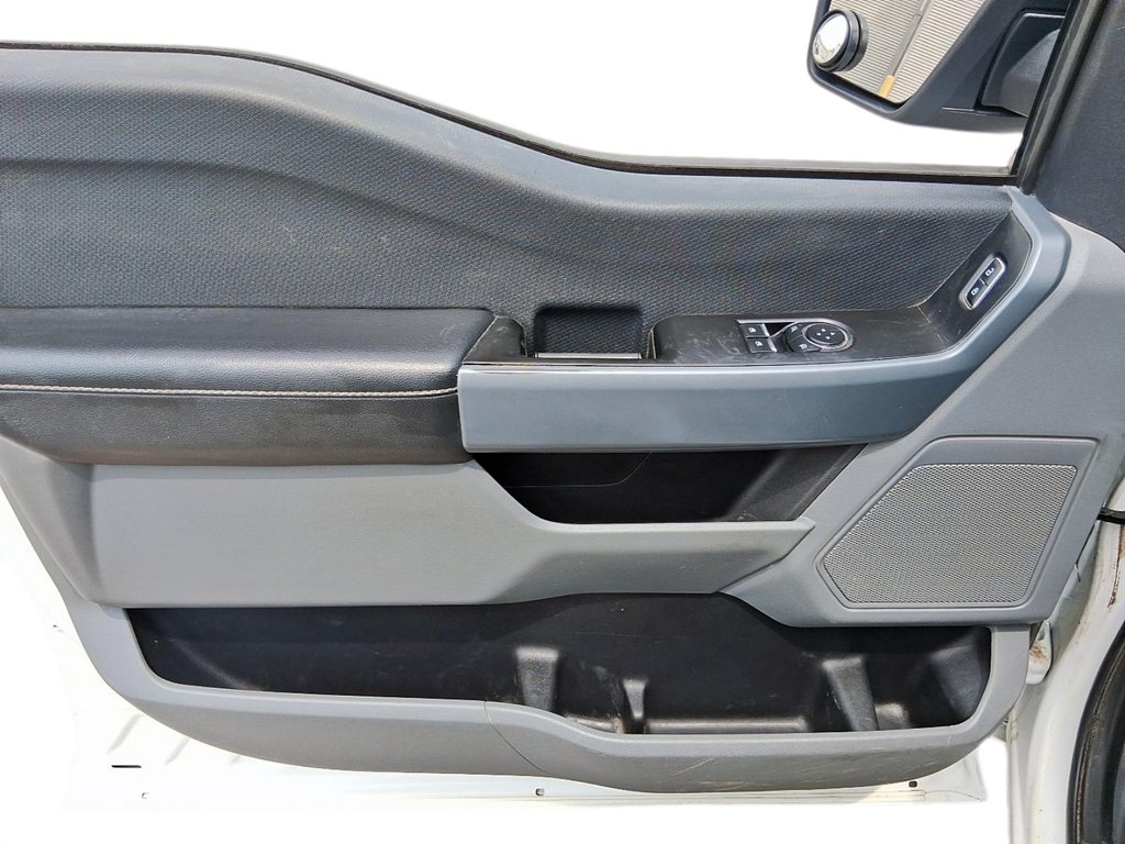 2023 Ford F150 4x4 - Regular Cab XLT - 141 WB in Stratford, Ontario - 11 - w1024h768px