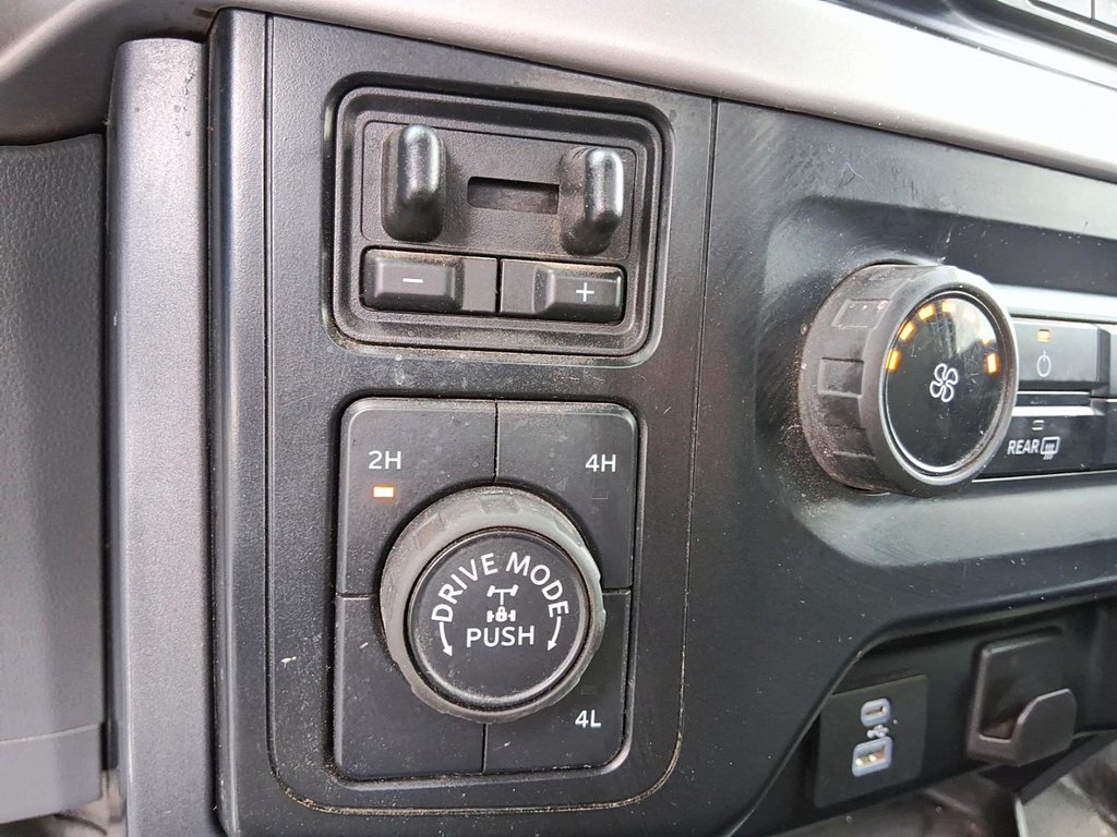 2023 Ford F150 4x4 - Regular Cab XLT - 141 WB in Stratford, Ontario - 17 - w1024h768px