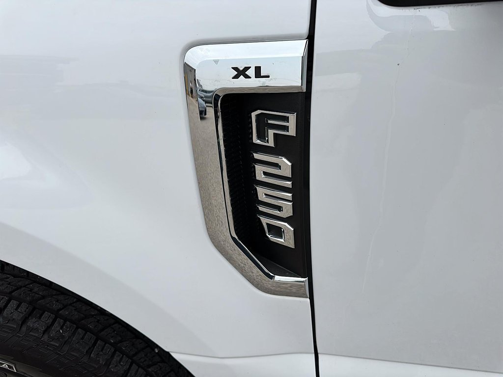 2020 Ford F250 4x2 - SuperCab XL - 164 WB in Stratford, Ontario - 6 - w1024h768px