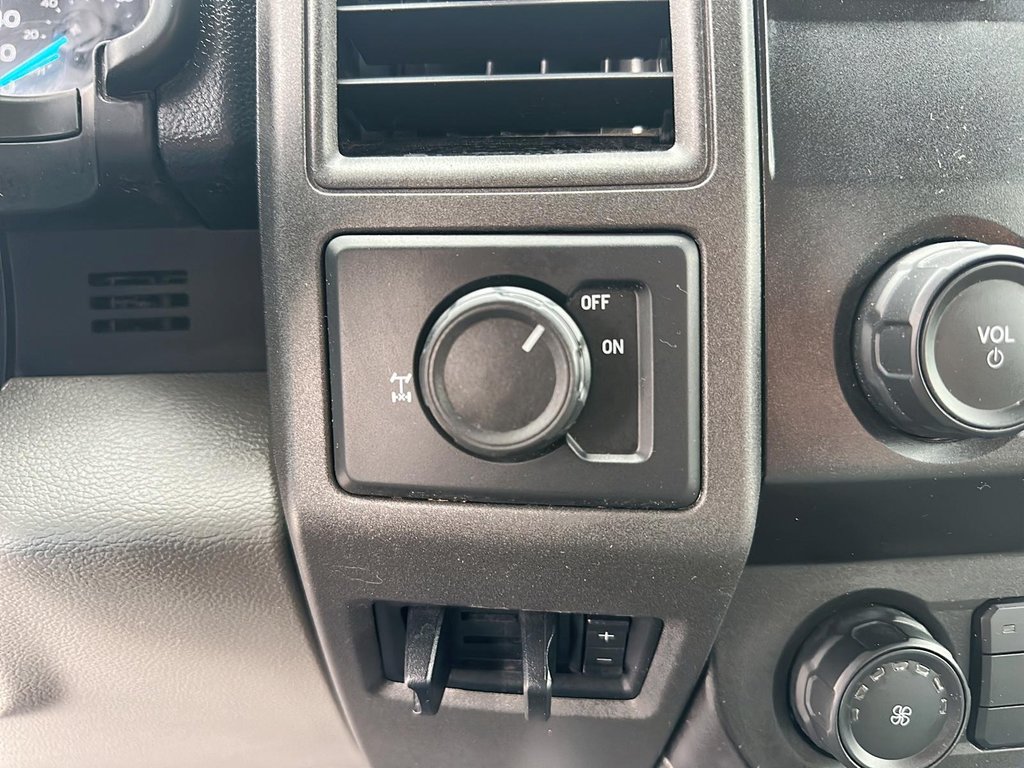 2020 Ford F250 4x2 - SuperCab XL - 164 WB in Stratford, Ontario - 15 - w1024h768px