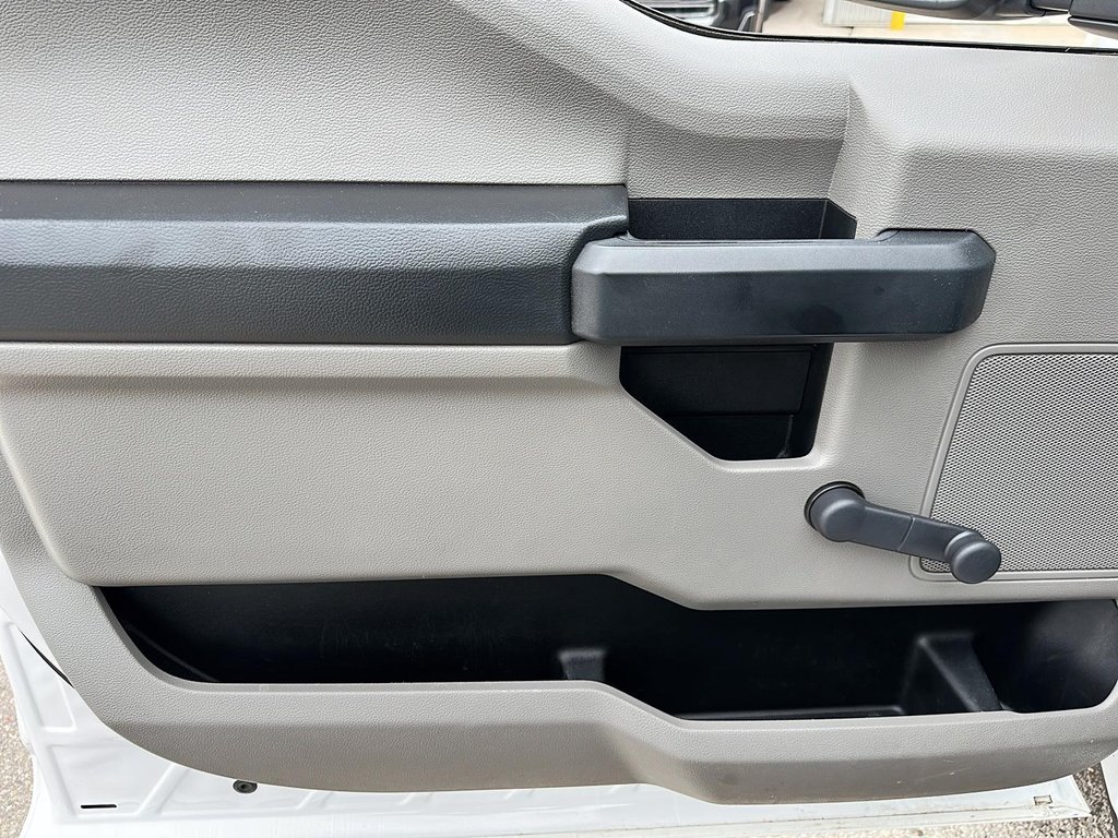 2020 Ford F250 4x2 - SuperCab XL - 164 WB in Stratford, Ontario - 10 - w1024h768px