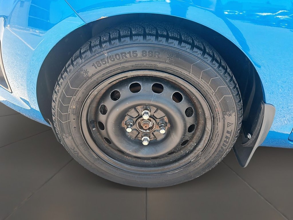 2012 Ford Fiesta S 5D Hatchback in Stratford, Ontario - 6 - w1024h768px