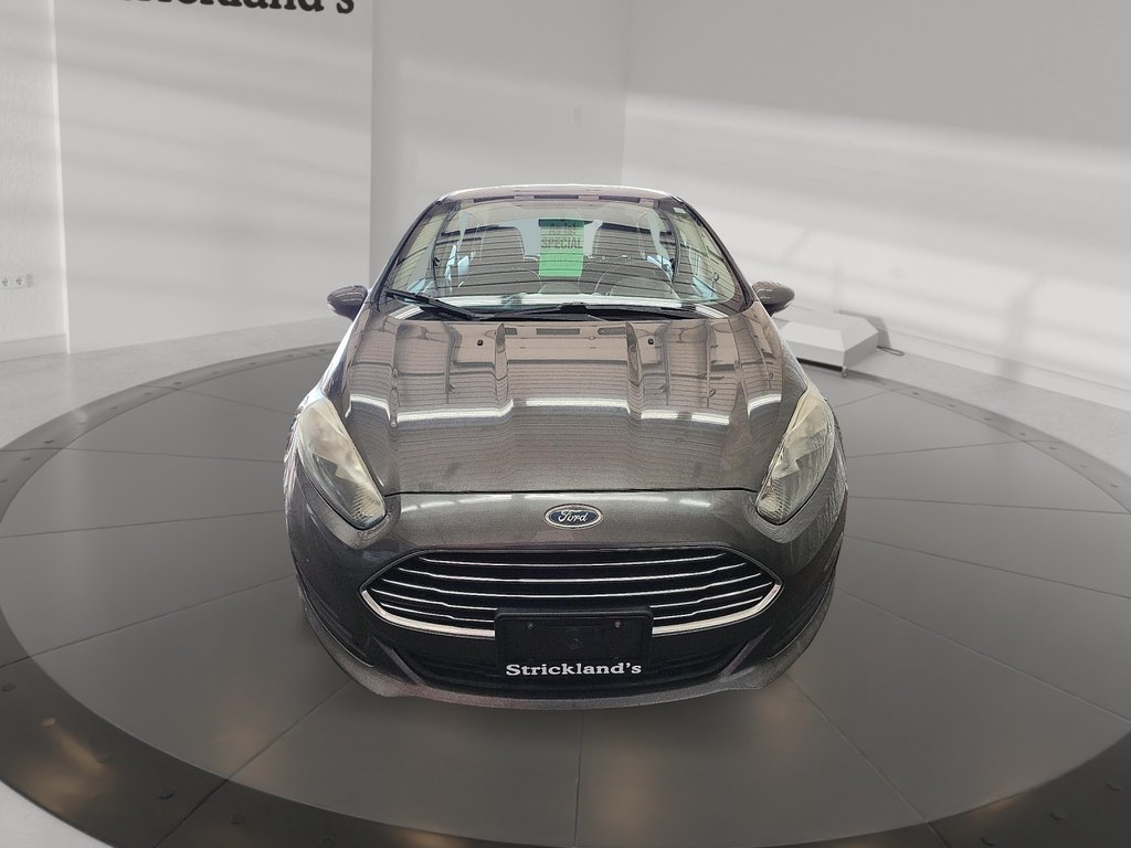 2015 Ford Fiesta (5) SE in Stratford, Ontario - 2 - w1024h768px