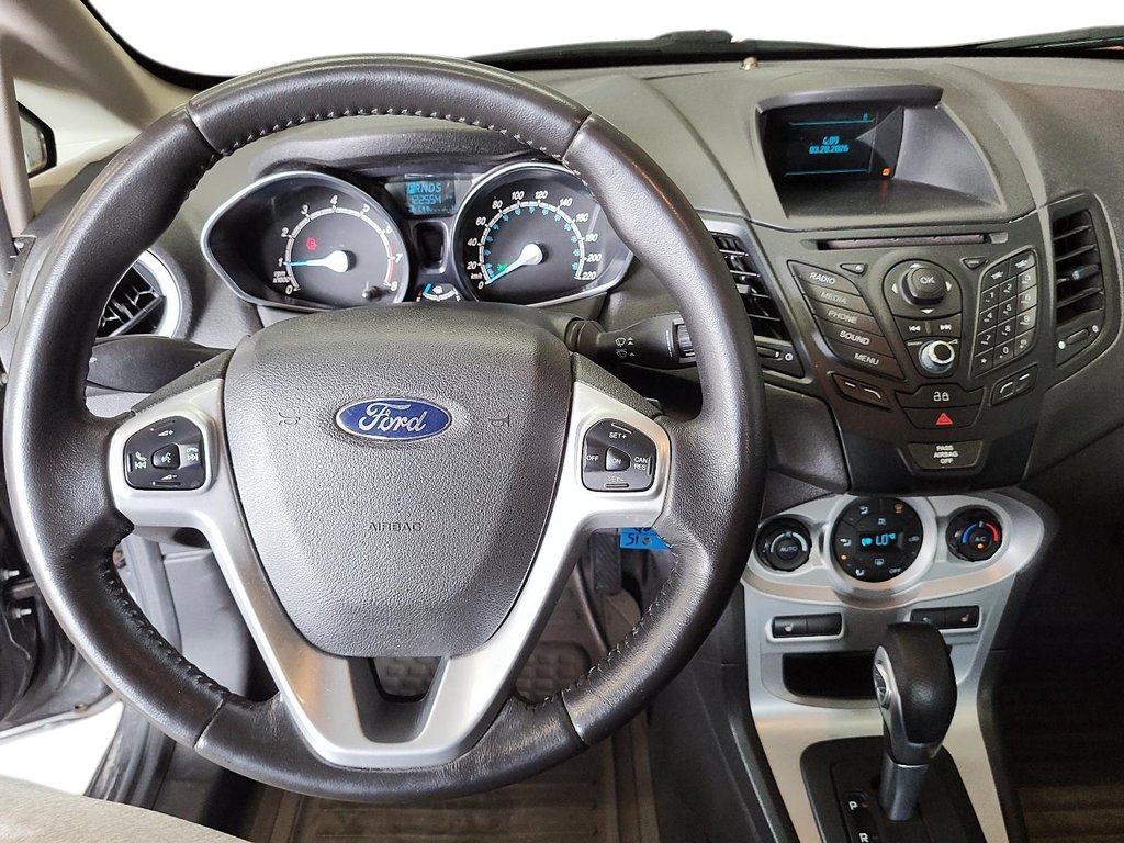 2015 Ford Fiesta (5) SE in Stratford, Ontario - 13 - w1024h768px