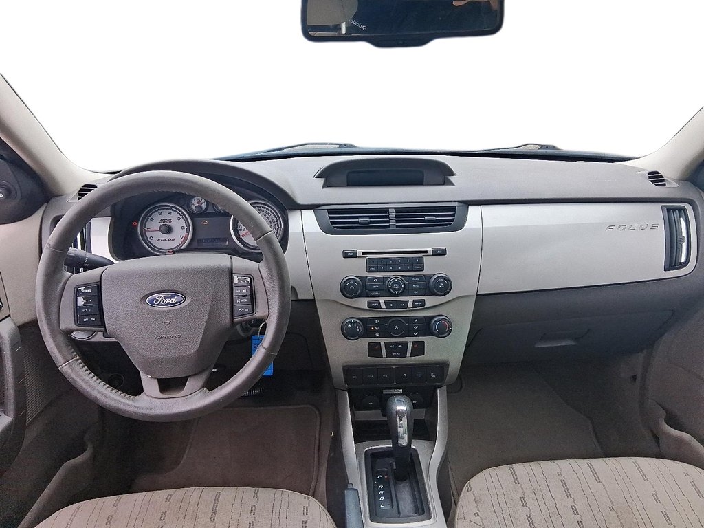 2009 Ford Focus SEL 4D Sedan in Stratford, Ontario - 10 - w1024h768px