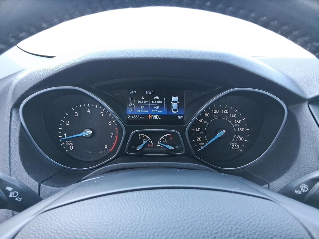 2016 Ford Focus Sedan SE in Stratford, Ontario - 14 - w1024h768px